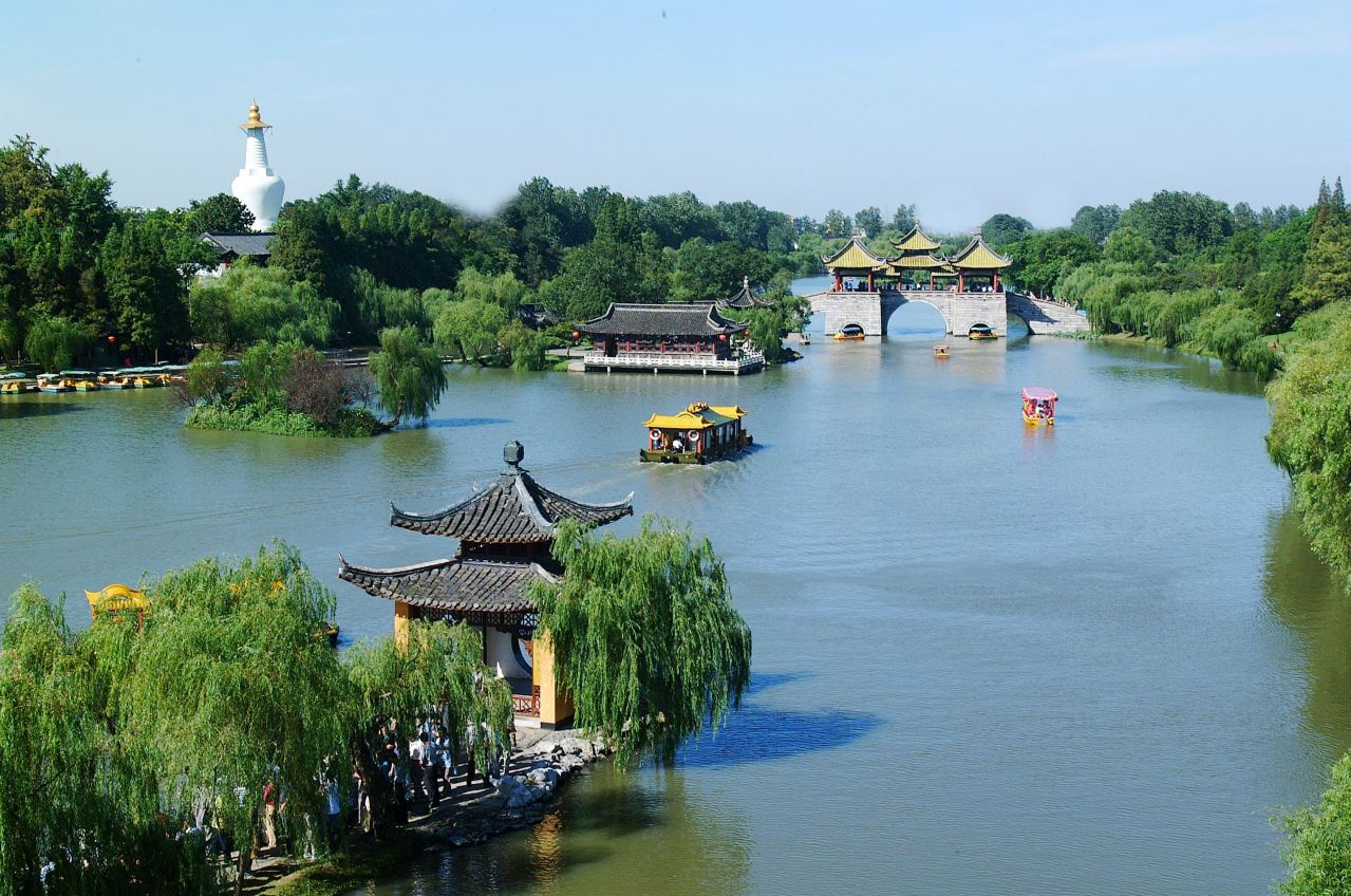 瘦西湖水面风光