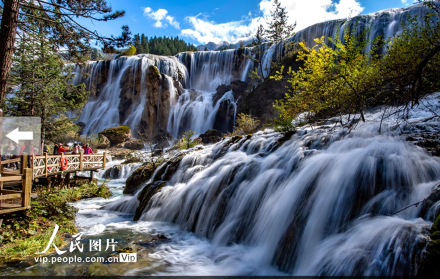 九寨沟迷人秋景