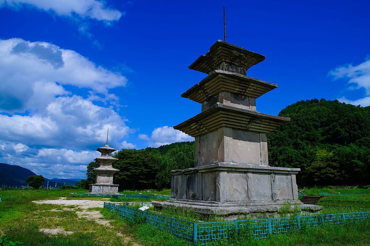 感恩寺双塔
