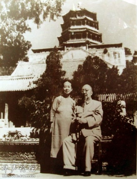 柳亚子在佛香阁