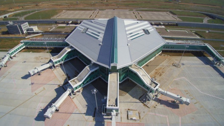 乌兰巴托市成吉思汗国际机场