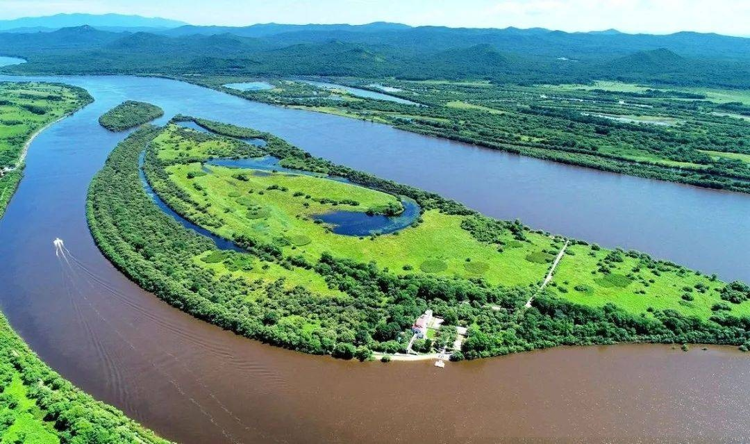 乌苏里江虎林、饶河交界珍宝岛段