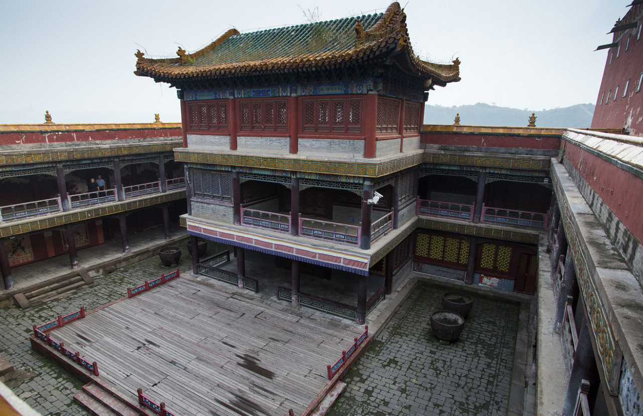 东群楼