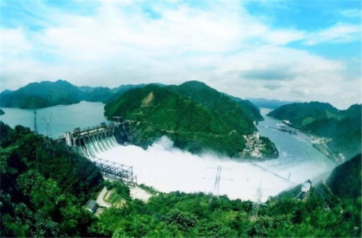新安江水电站风光