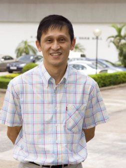 姜里文教授