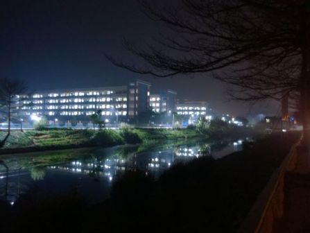 广宁第一中学夜景