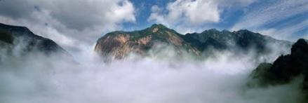鄣山大峡谷