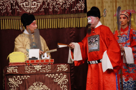 京剧《审头刺汤》