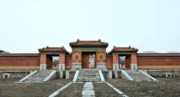 三座琉璃门（正面）