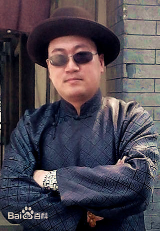 龙昱良