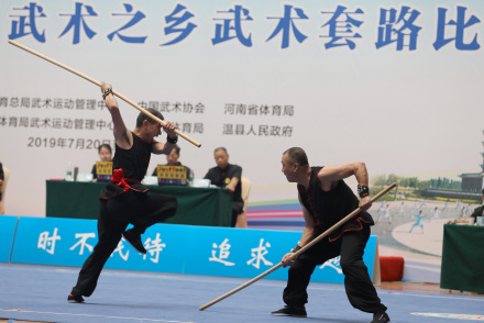 比赛中 