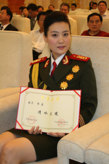 谭晶担任“清水大使”（1）