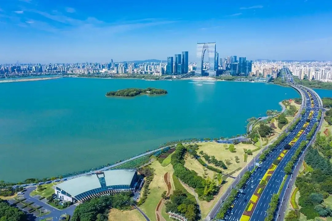 金鸡湖