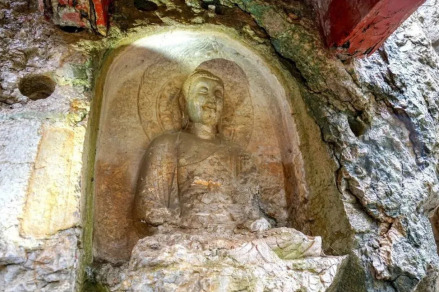 唐显庆二年（657年）南平公主命人所刻造像