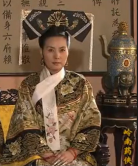 《岭南药侠》中的慈安（温玉娟饰）