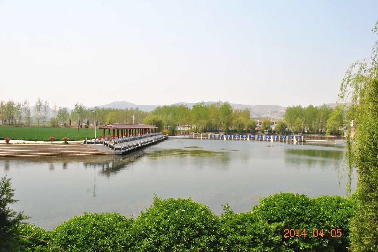画里费村
