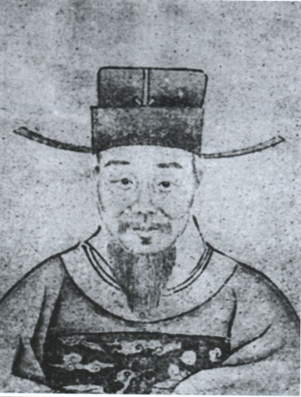 何鉴像 