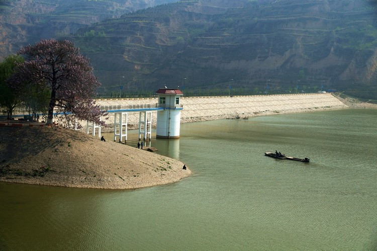 零河水库
