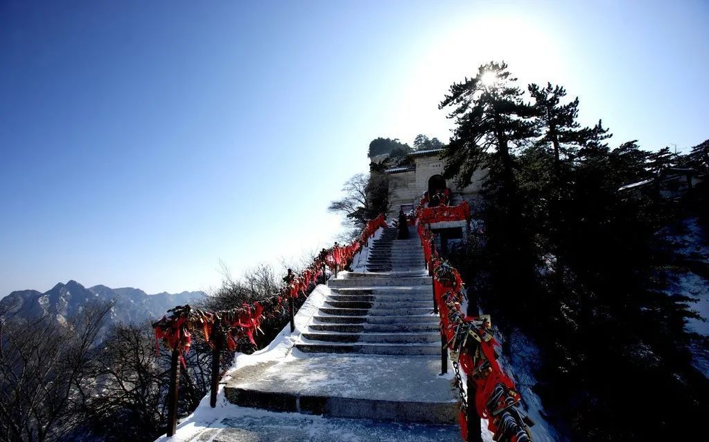 金锁关 