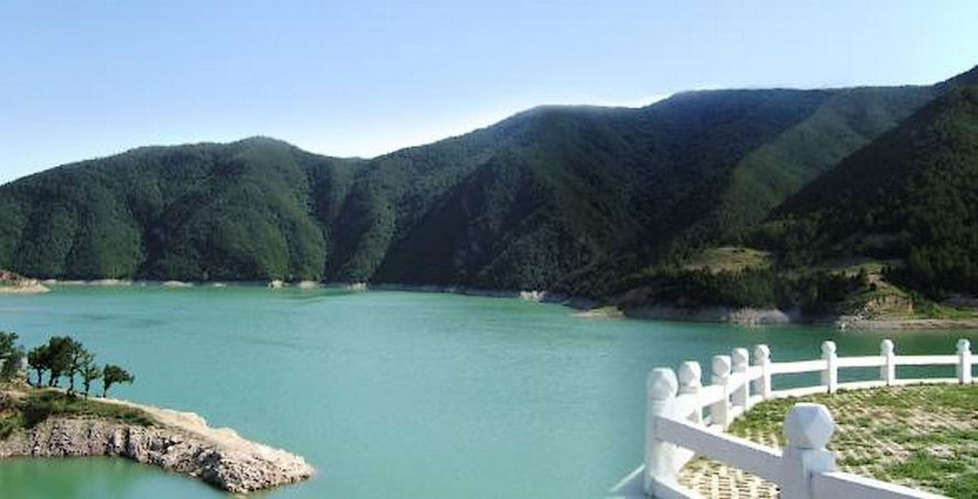 水库