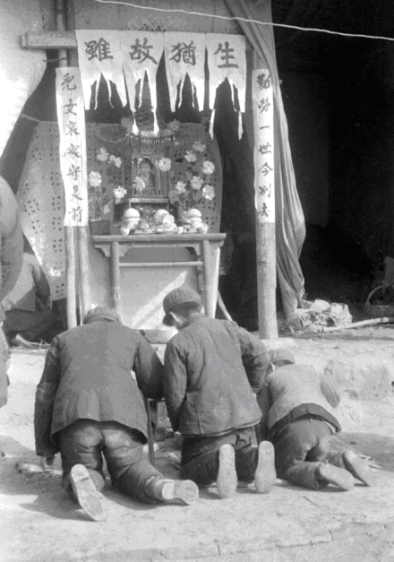 挽联：虽故犹生