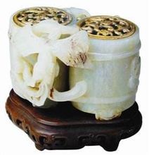 明 玉嵌金合卺杯 故宫博物院藏品