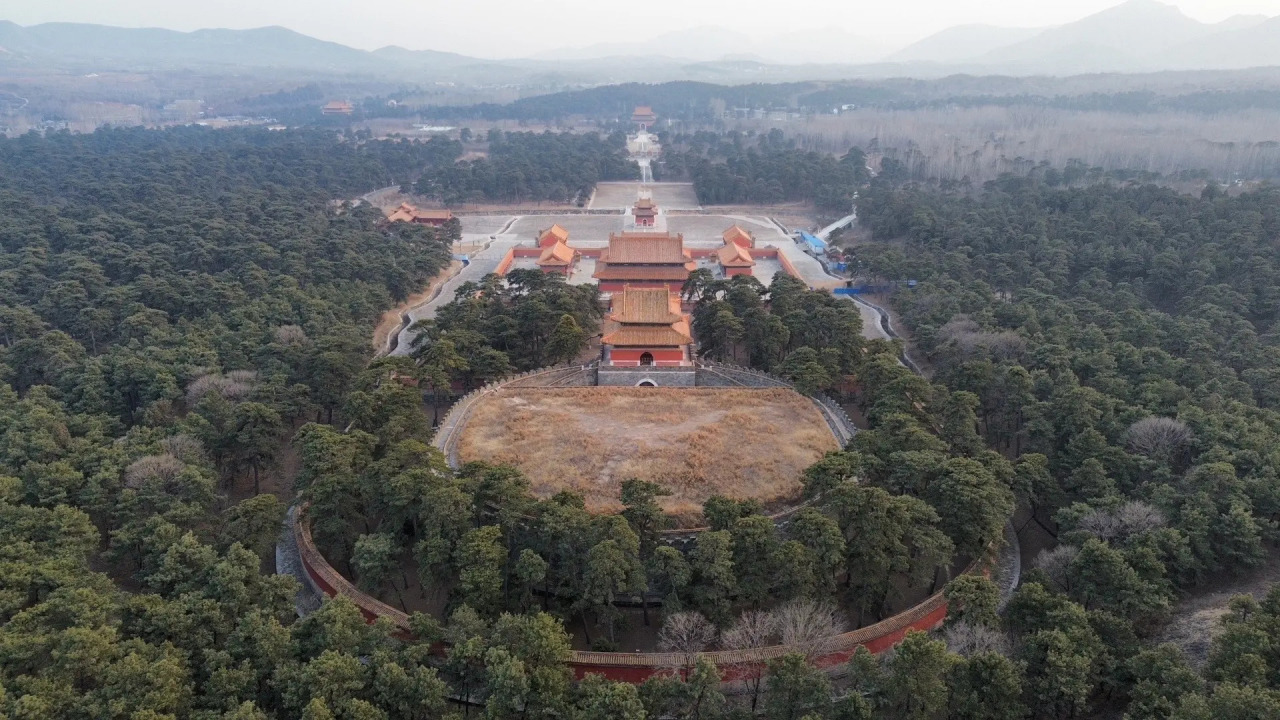 清昌陵全景图（背向）