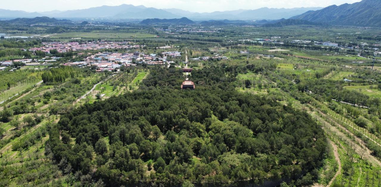 明永陵全景（背向）