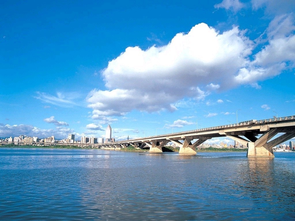 台南