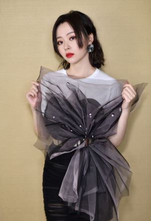 张靓颖