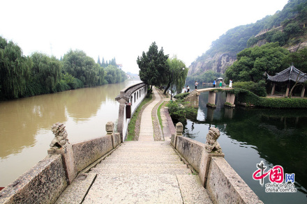 绍兴东湖风景区
