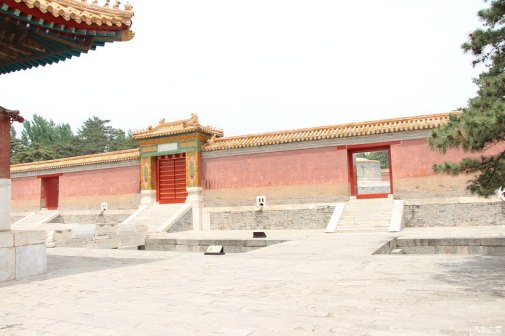 陵寝门
