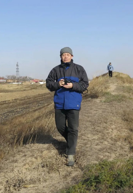 李零在野外考察