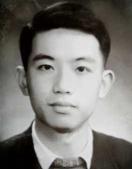 1956年,初入外交部时的厉声教