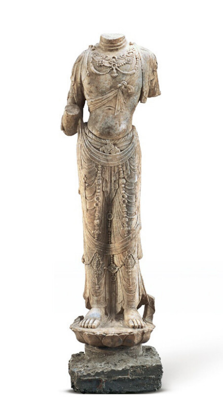 《菩萨立像残躯》