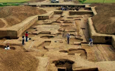 二里头遗址考古现场