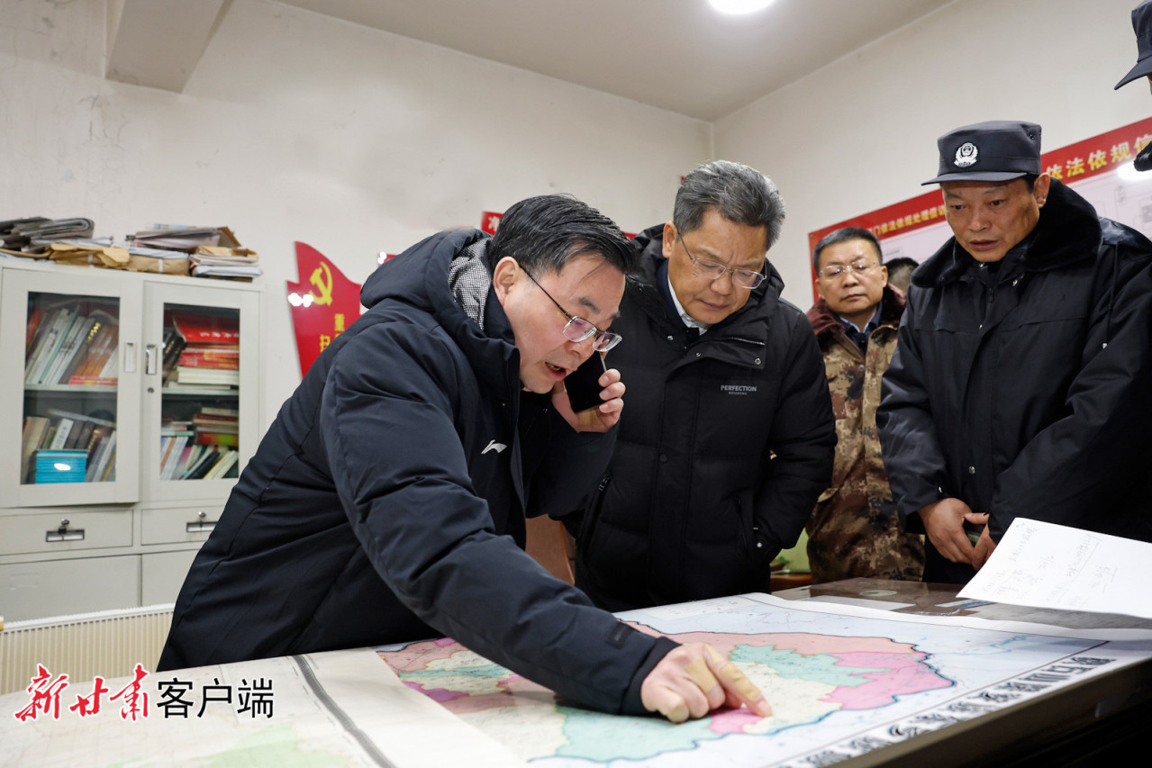 甘肃省委书记胡昌升、省长任振鹤开展工作