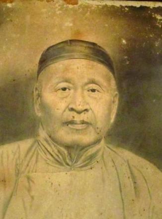 李霞