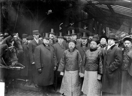 戴鸿慈、端方在美国考察宪政  1906，芝加哥