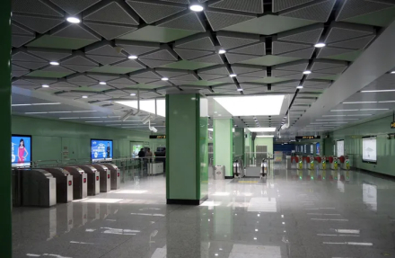 龙道浜站站厅层