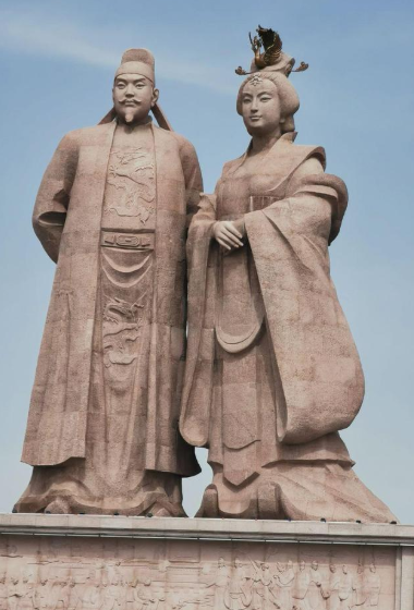 乾陵的唐高宗与武则天塑像 