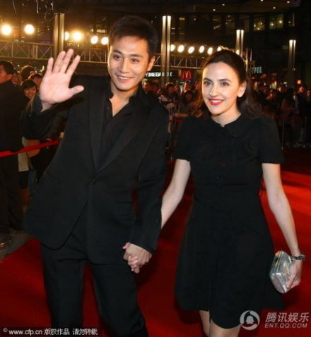 婚后亮相