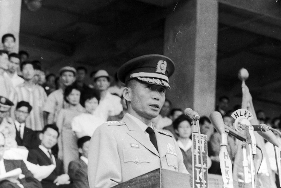 朴正熙将军发表演讲
