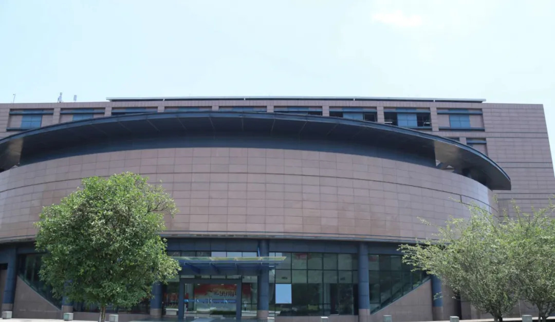 浙大城市学院图信报告厅