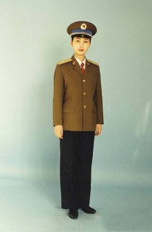 87式空军女尉官夏常服