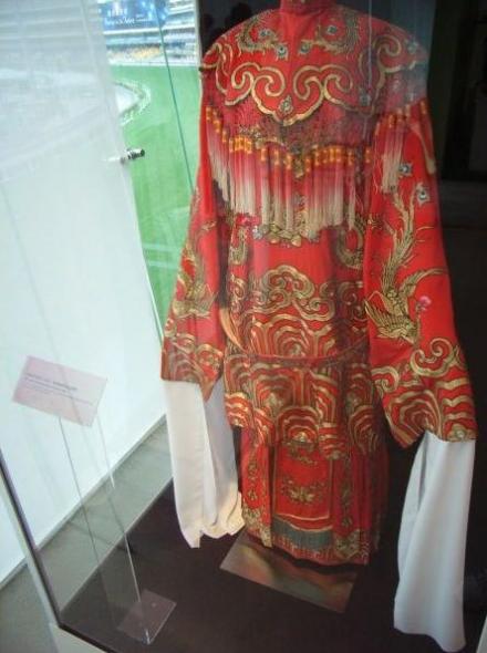 《帝女花》中长平公主的戏服