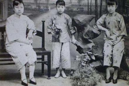                  民国时期缠足者