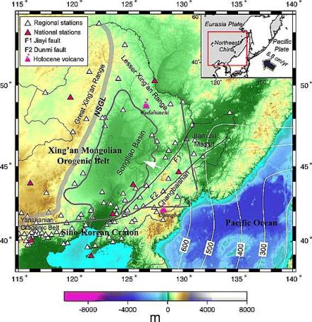 东北地区以东北平原(松辽盆地)断陷 盆地 为主要特征