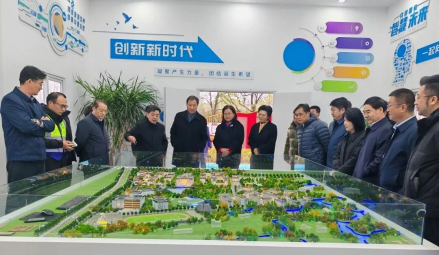 教育部副部长孙尧等视察校园建设
