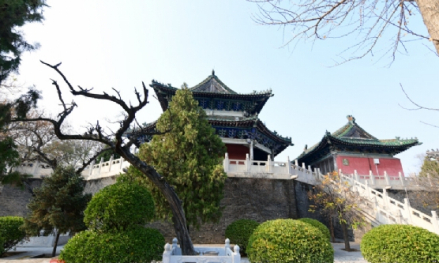 龙狮殿